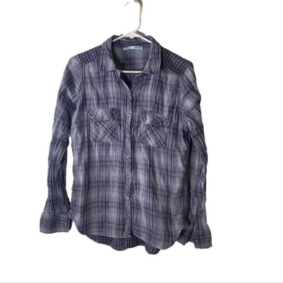 Maurices Medium‎ Purple and White Button Down Shirt - Picture 1 of 5